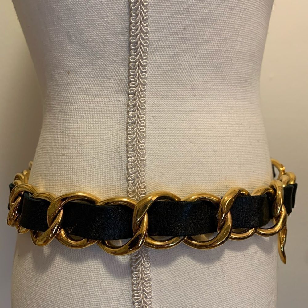 Vintage CHANEL Gold & Leather Chainlink Belt - Picture 14 of 16